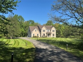 Building Photo - 95 Lexington Dr