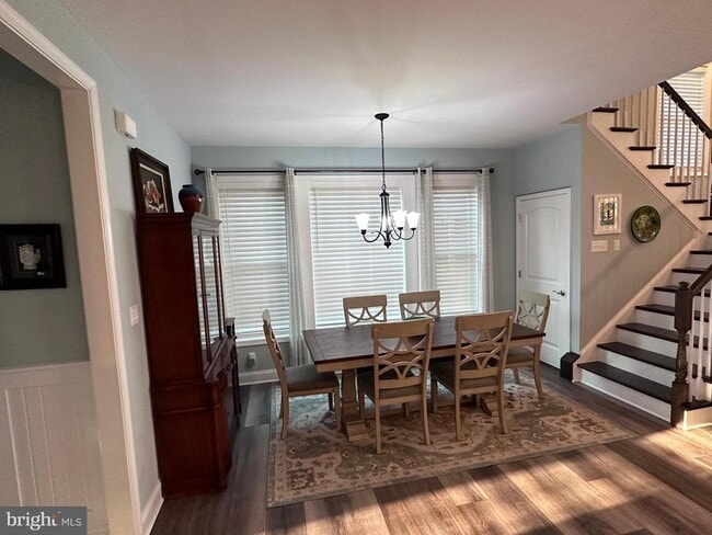 Building Photo - 33842 Darlington St