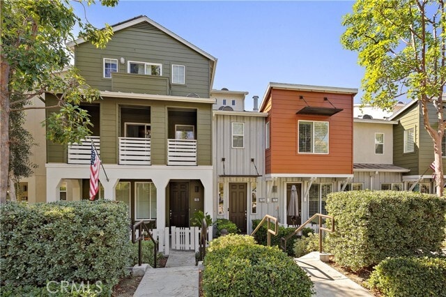 Building Photo - 73 Platinum Cir