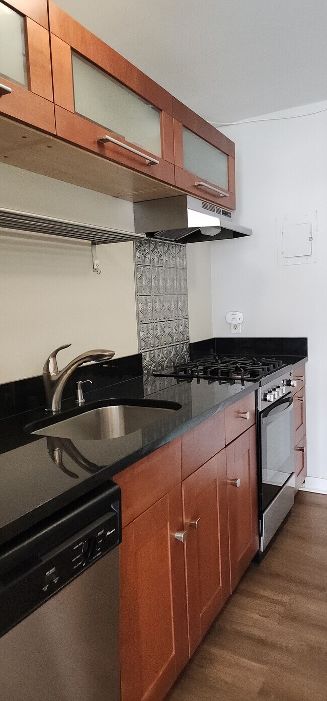 Building Photo - 44 Washington St