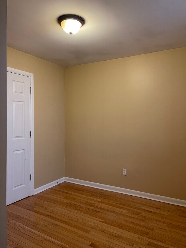 Building Photo - 1742 N 16th St