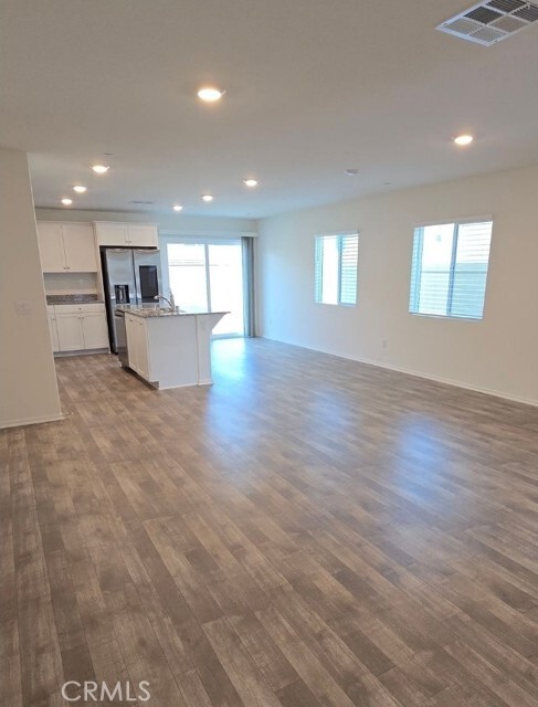 Building Photo - 28841 Cutlass St