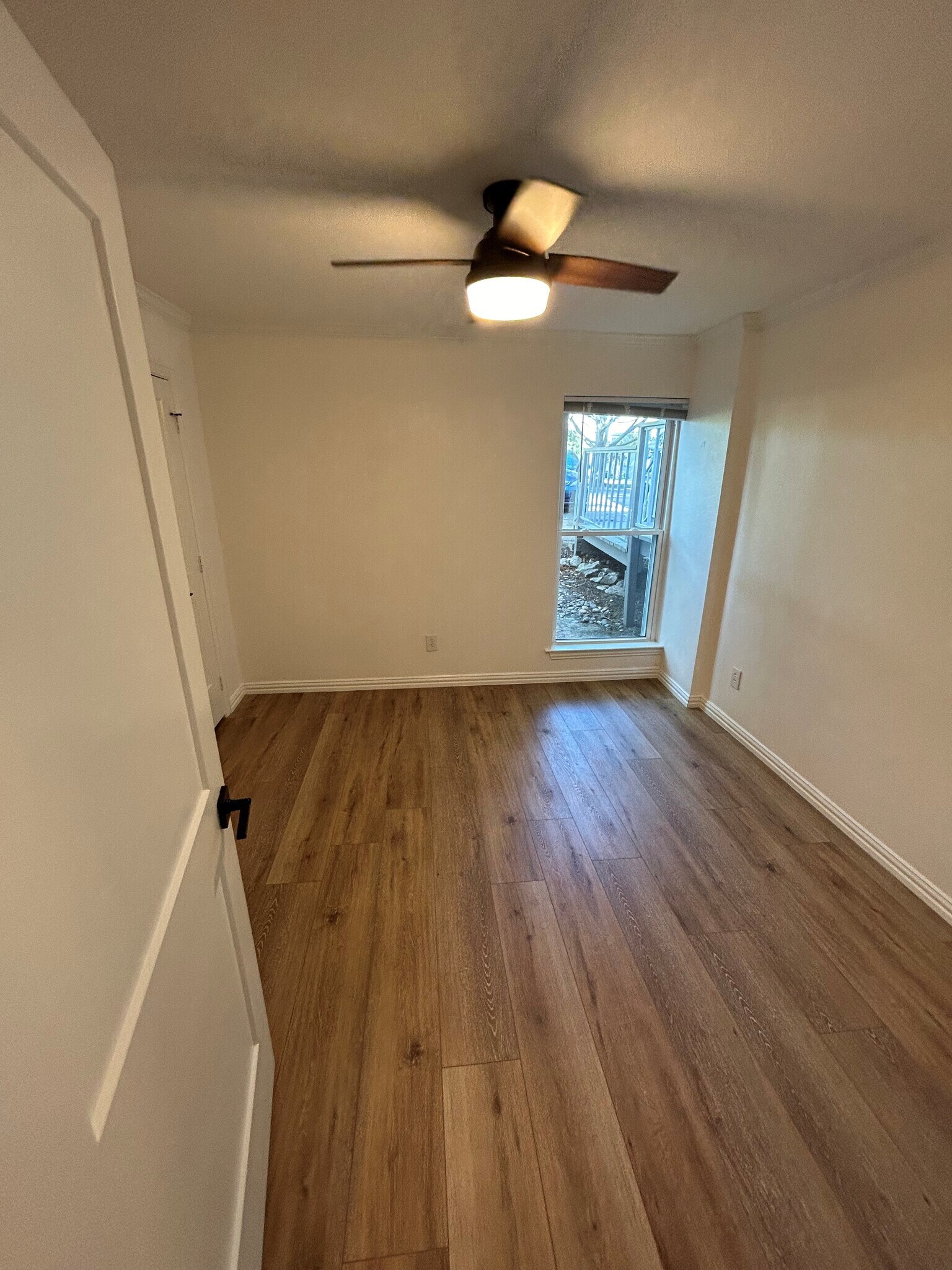 Building Photo - 300 Rush Creek Dr