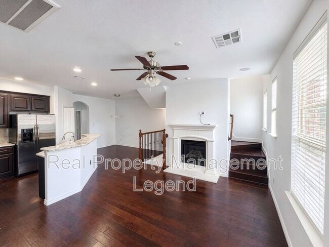Building Photo - 5729 Knox Dr