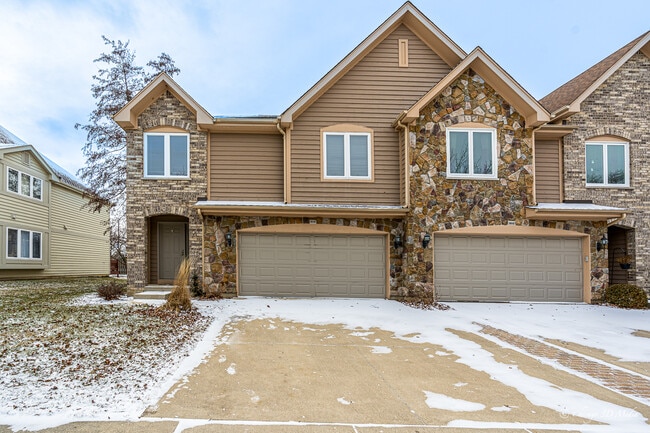 Building Photo - 2640 Chelsey St