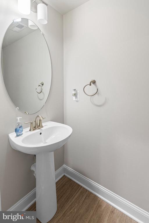 Building Photo - 7537 Crowley St