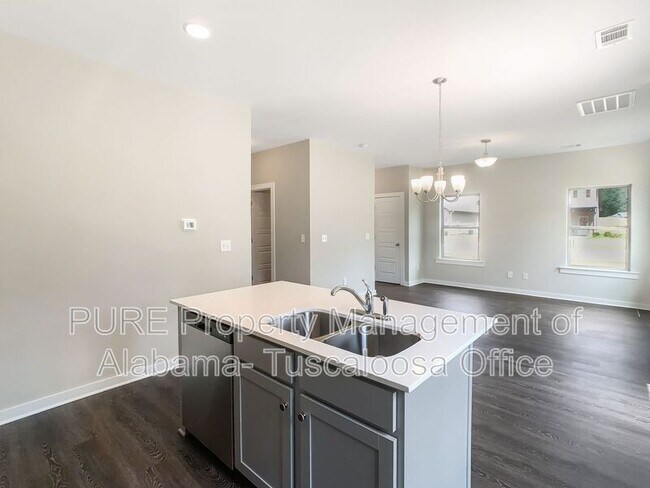 Building Photo - 14421 Chase Dr