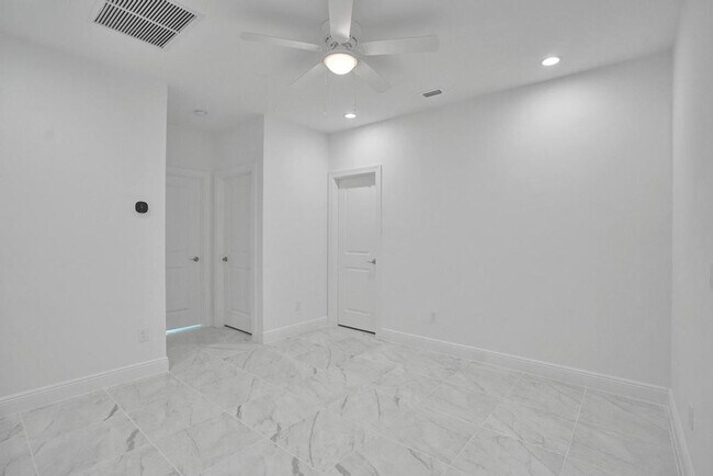 Building Photo - Gorgeous New 3 bedroom 2.5 Townhouse in Deerfield Beach, Sandpiper Pointe (2 Story)