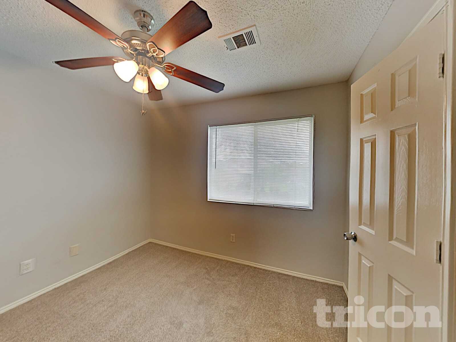 Building Photo - 3022 Autumn Run Dr
