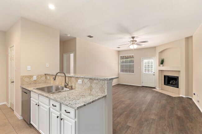 Building Photo - 3905 Hawkins Dr