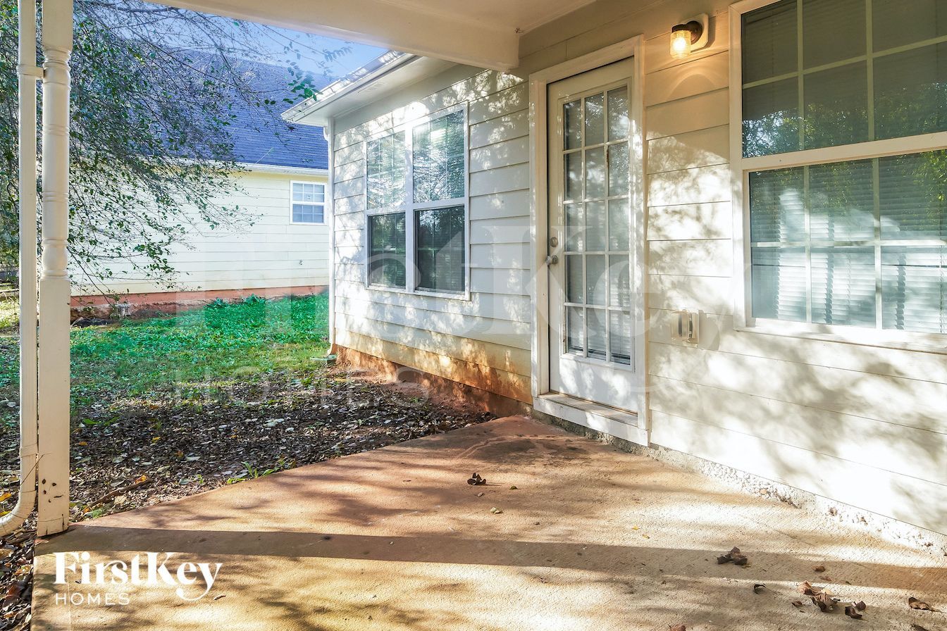 Building Photo - 10968 Big Sky Dr