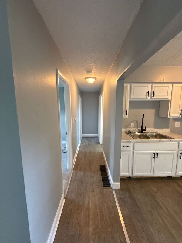 Building Photo - 1386 Faber Ave