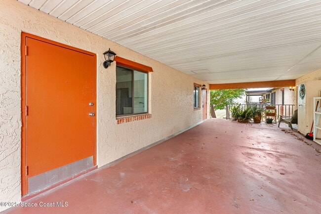 Building Photo - 251 San Juan Cir