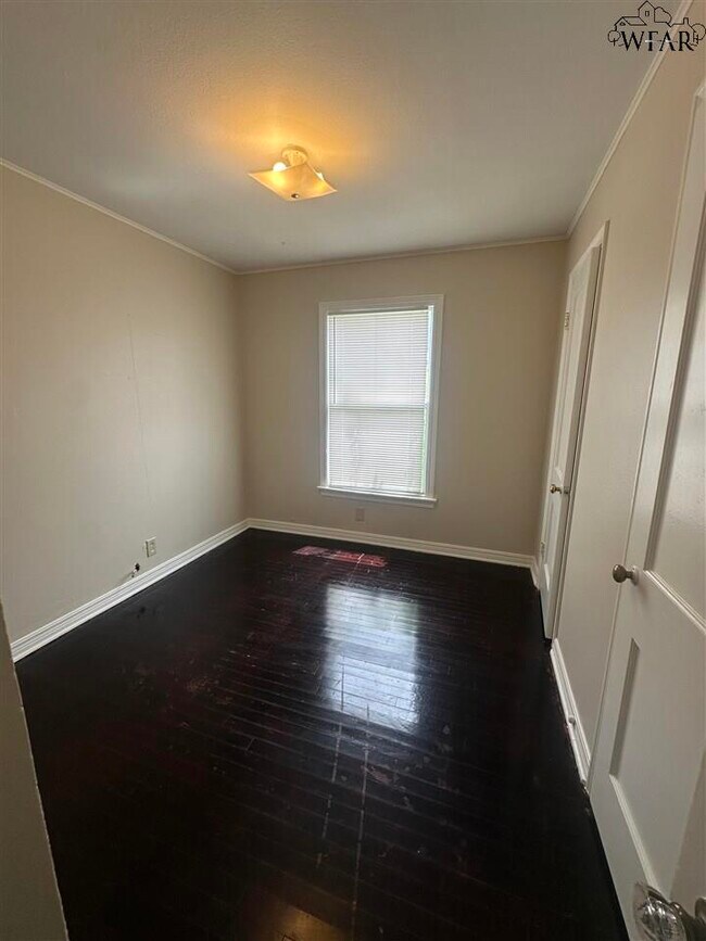 Building Photo - 4332 Boren Ave