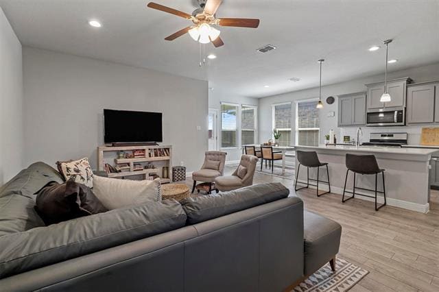 Building Photo - 709 Castlebar Ct