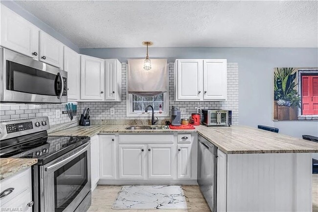Building Photo - 286 Leawood Cir