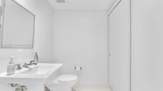 Building Photo - 3301 NE 1st Ave