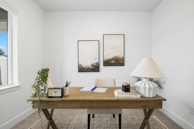 Building Photo - Brand New Luxury Duplex-Top of the line finishes & walking distance to The Village.