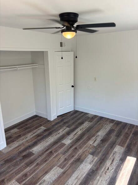 Building Photo - 12349 Glamis St