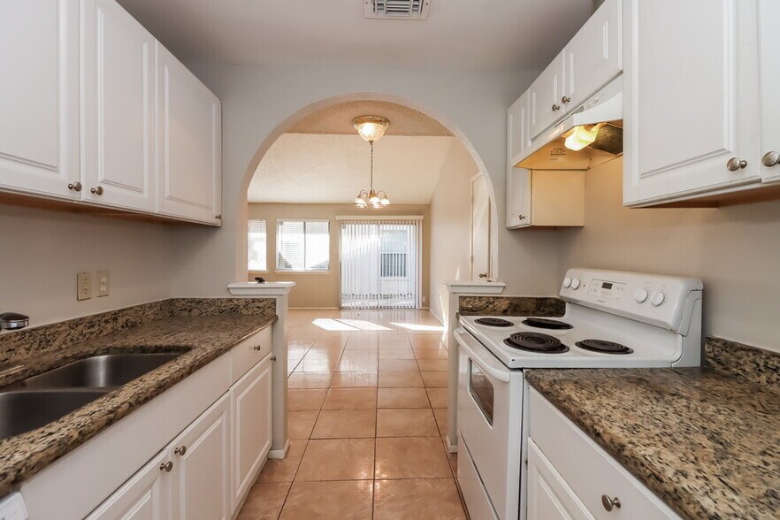 Building Photo - 17728 Northhagen Dr