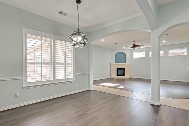 Building Photo - 24922 Florina Ranch Dr