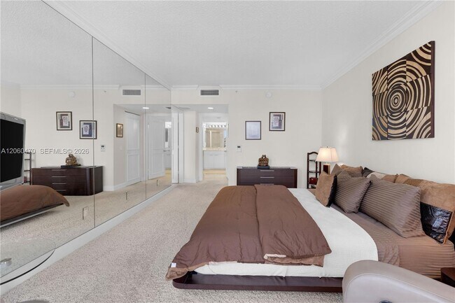 Building Photo - 21055 Yacht Club Dr