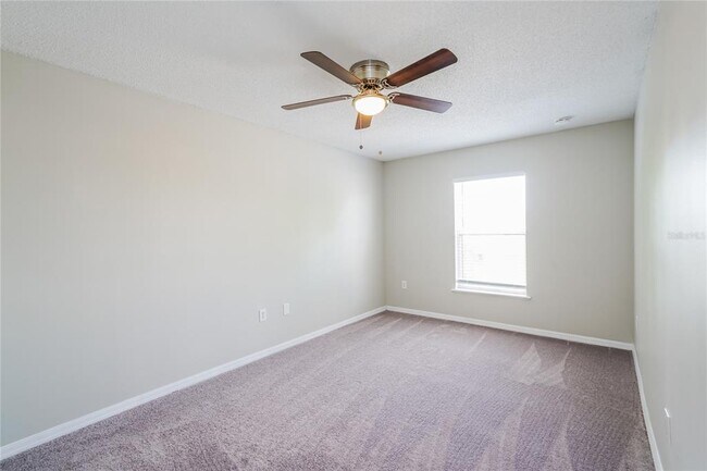 Building Photo - 3640 Queens Cove Blvd