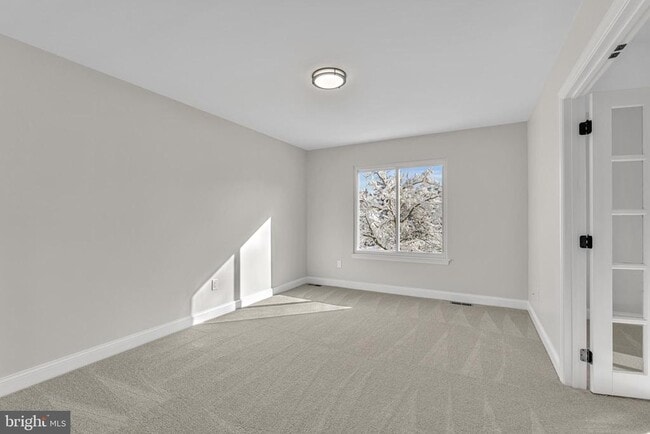 Building Photo - 1228 Chanticleer