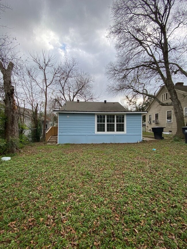 Building Photo - Temple Beauty 3 Bed 1.5 Bath