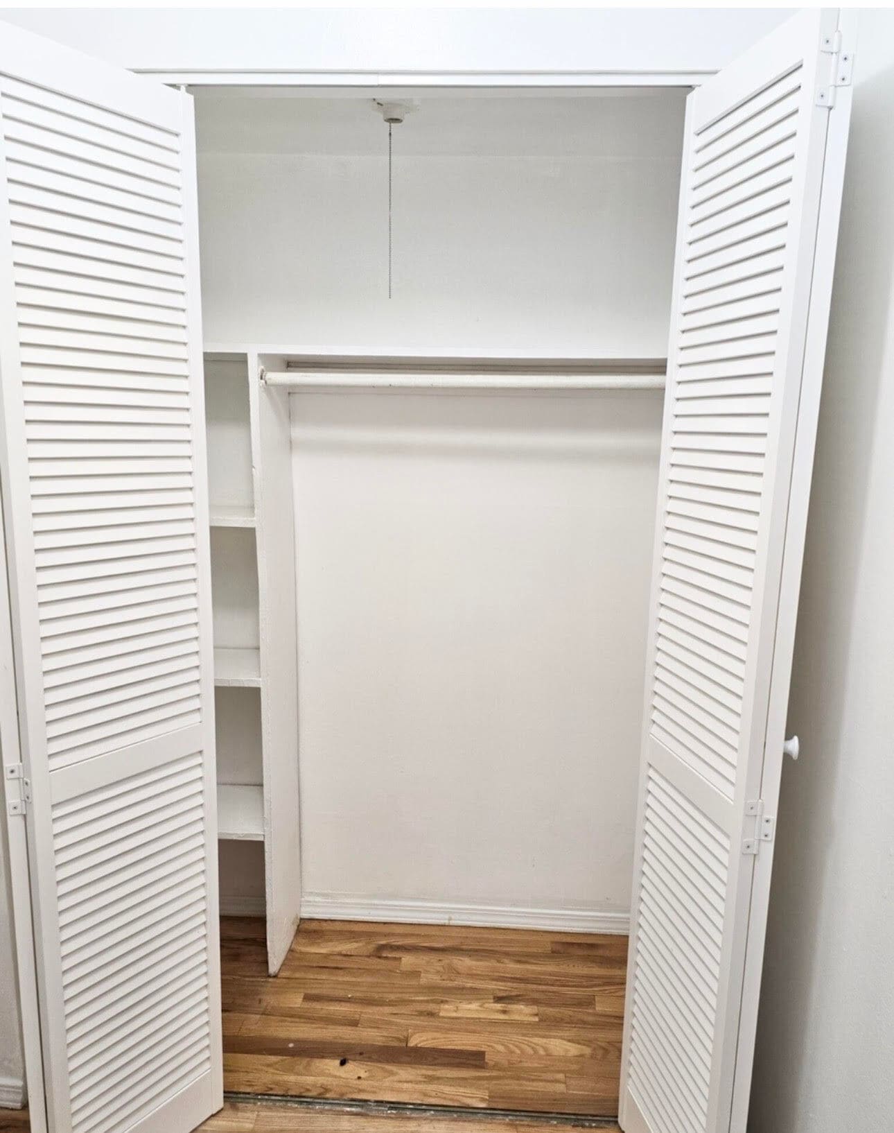 Building Photo - 1515 W Morse Ave