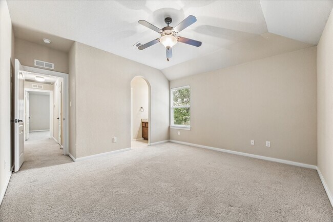 Building Photo - 10603 Hollowback Dr