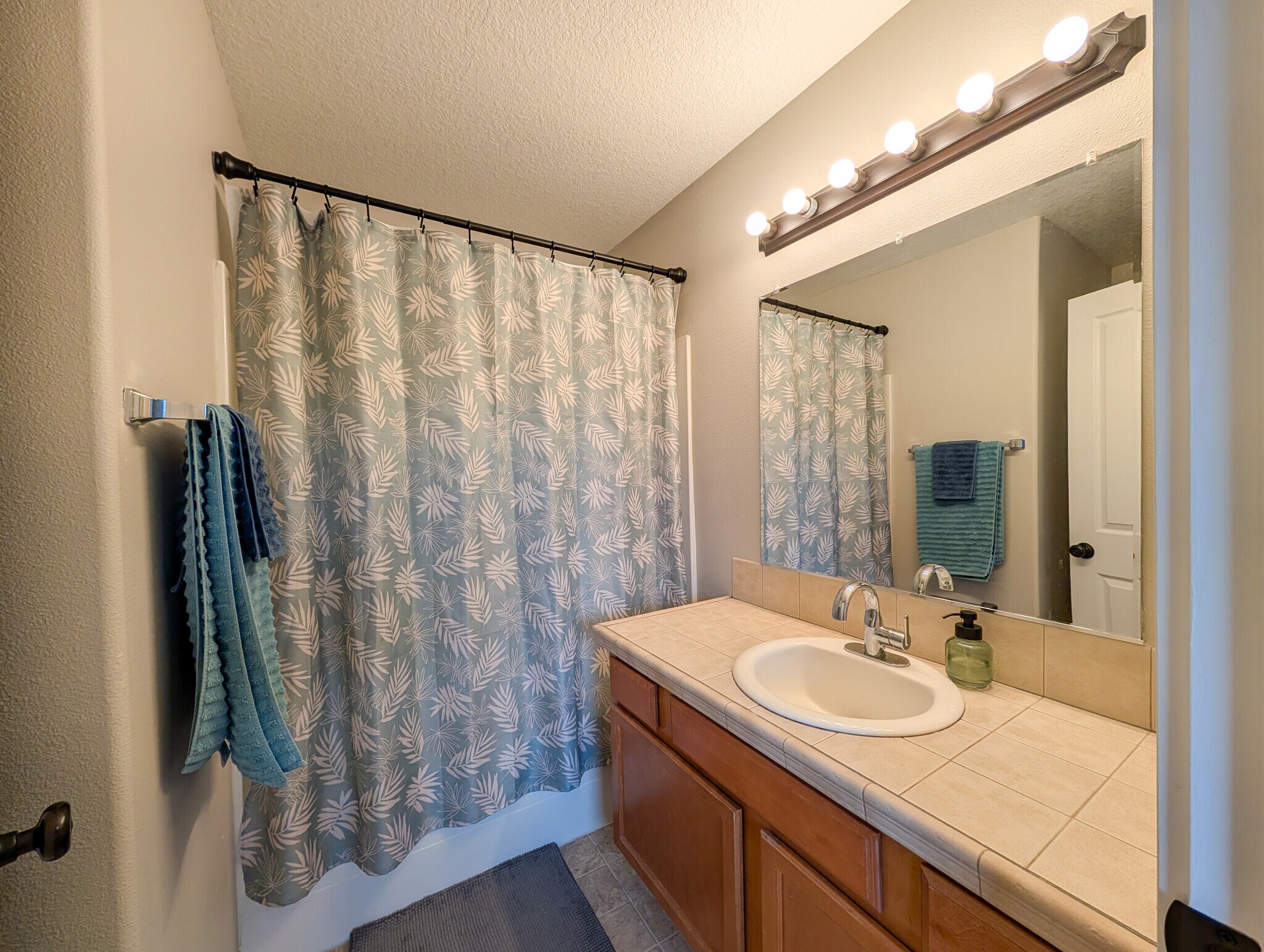 Building Photo - 2436 N Kilpatrick St