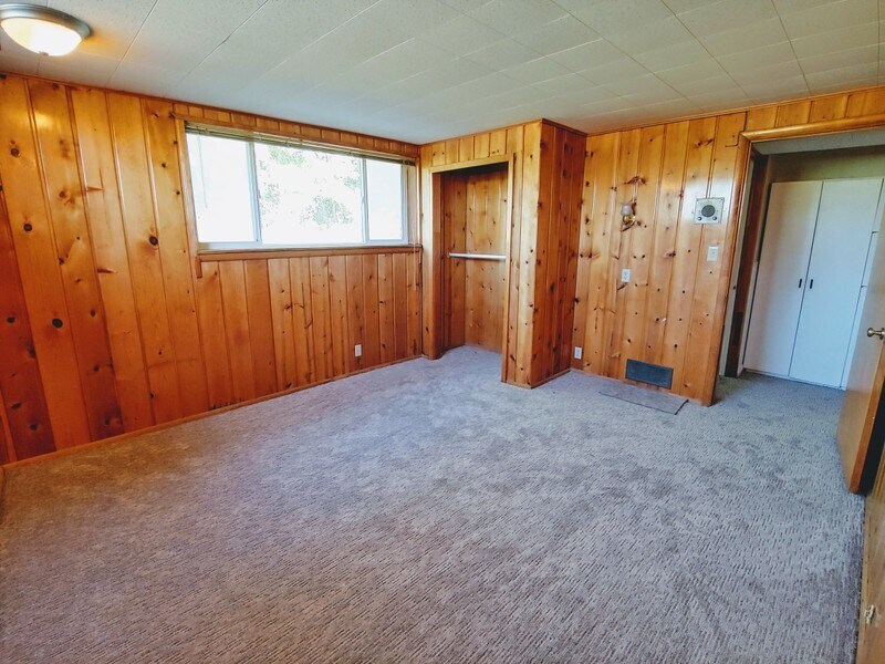 Building Photo - 1177 E 500 N