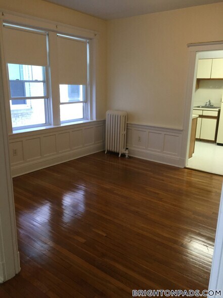 Building Photo - 111 Kilsyth Rd