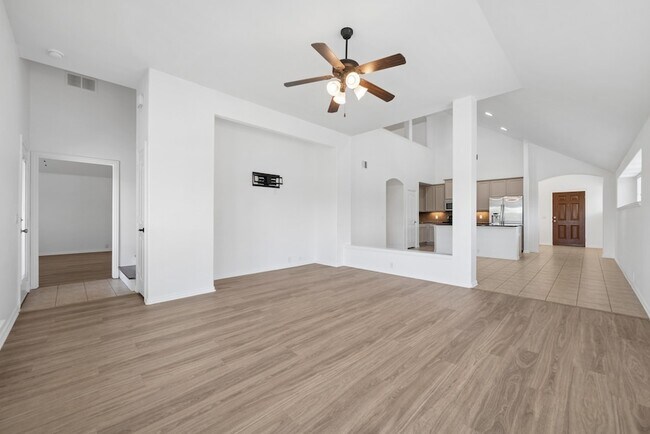 Building Photo - 2405 Marble Canyon Dr