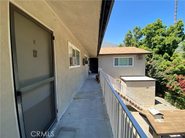 Building Photo - 157 Esperanza Ave