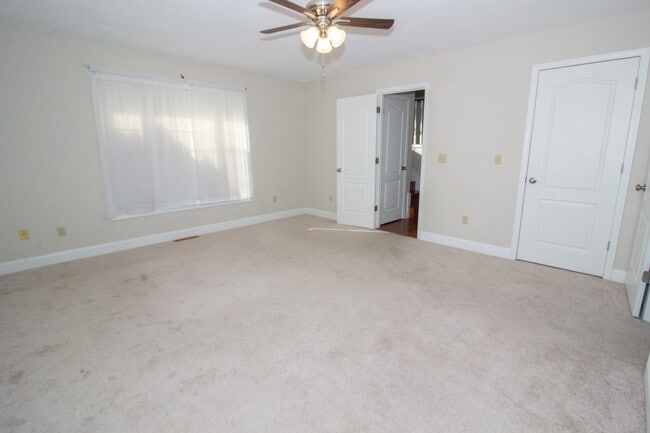 Building Photo - 111 Phoenix Ave