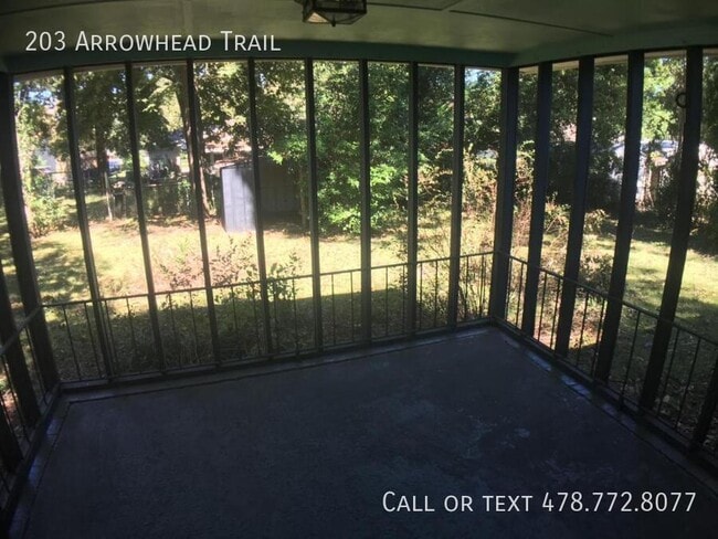 Building Photo - 203 Arrowhead Trl