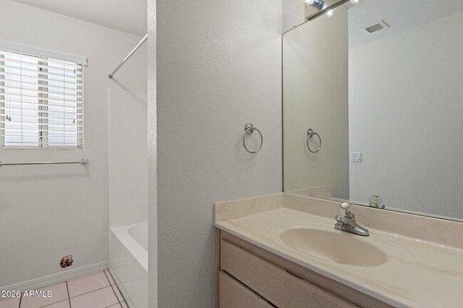 Building Photo - 2110 W Terrace Dr