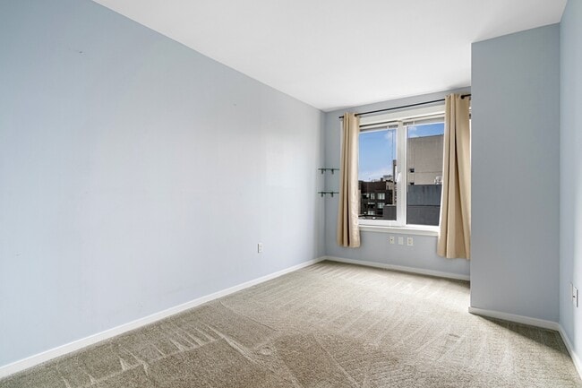 Building Photo - 2721 1st Ave