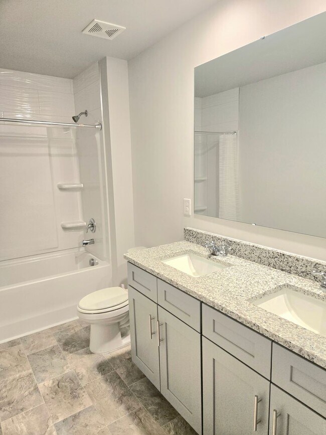 Building Photo - 4828 Southwind Rd