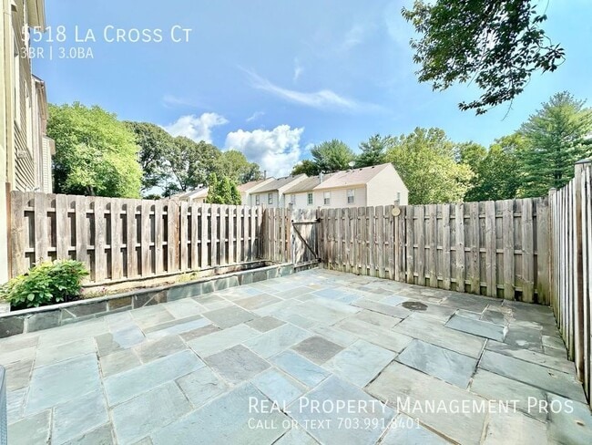 Building Photo - 5518 La Cross Ct