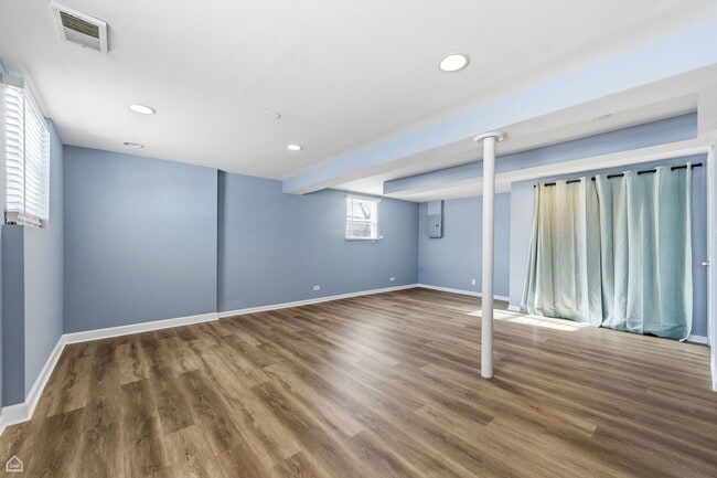 Building Photo - 22180 Navaho Ave