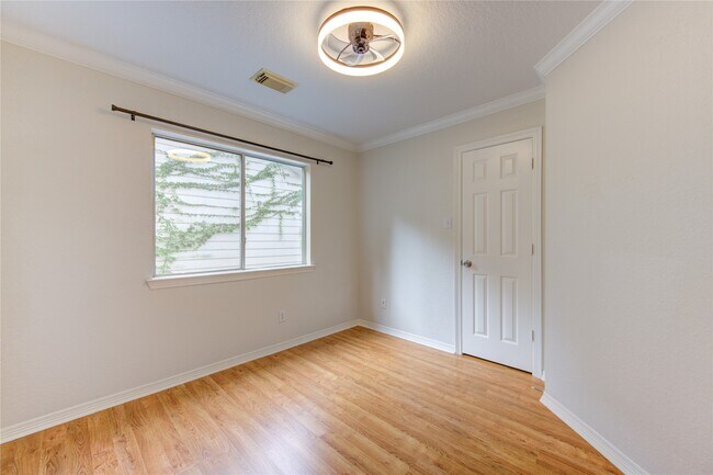 Building Photo - 12922 Yorkmont Dr