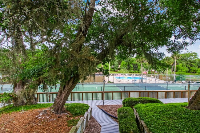 Building Photo - 2623 Forest Ridge Dr