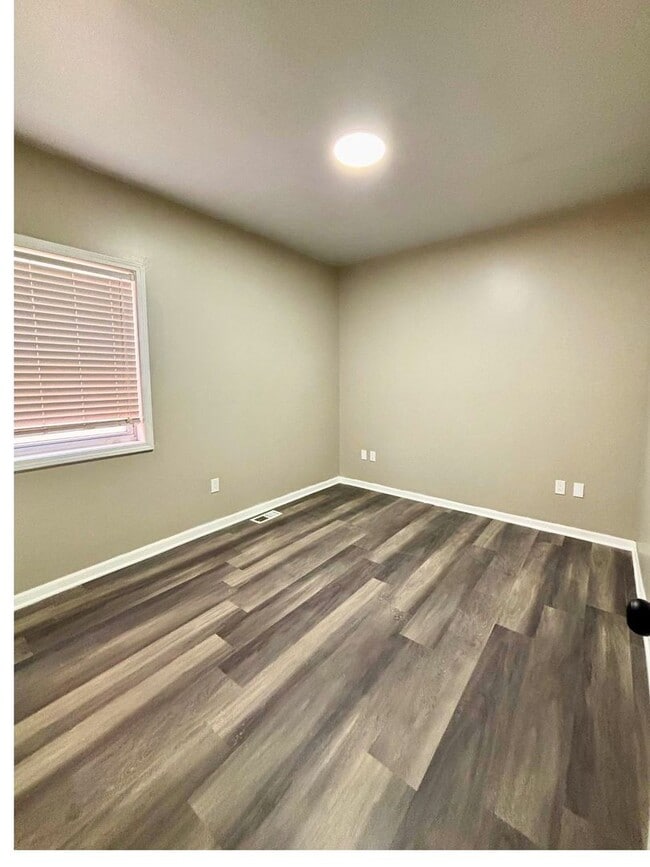 Building Photo - 4 bed, 2.5 bath | 219-777-HOME to schedule a tour today