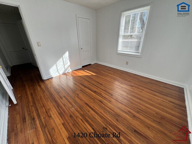 Building Photo - 1420 Choate Rd