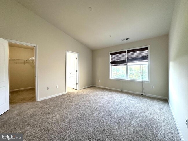 Building Photo - 10373 Lantern Ln