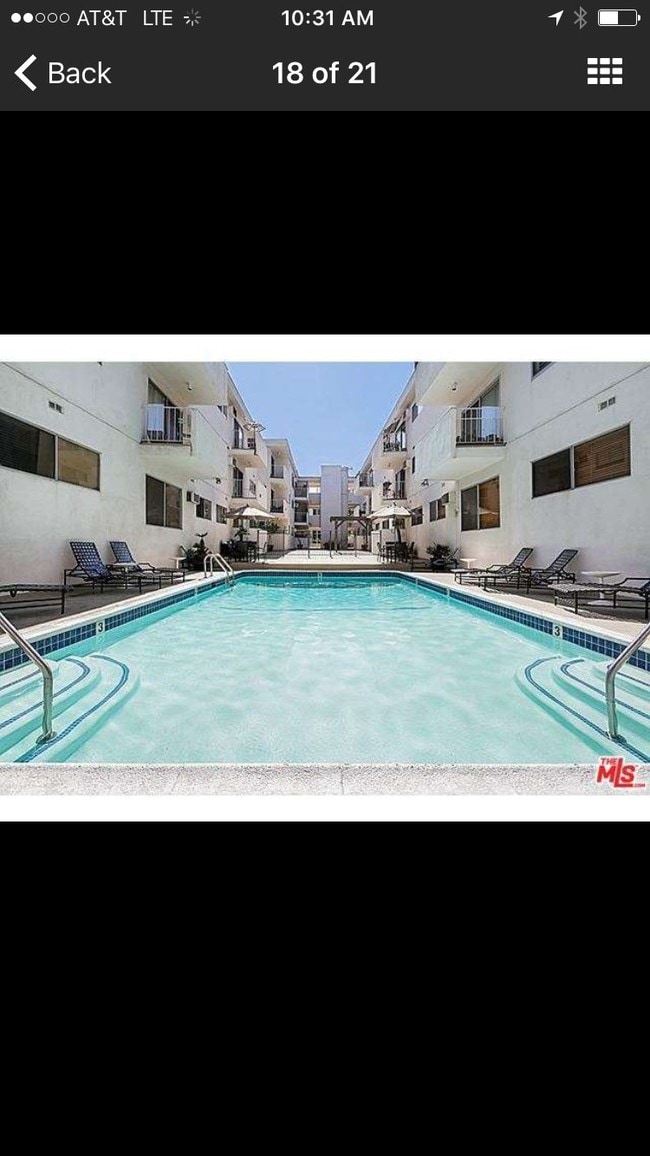 pool - 960 Larrabee St