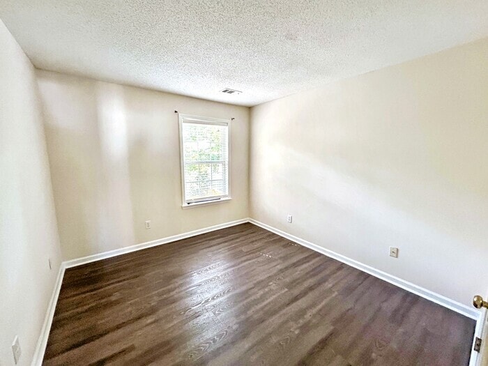 Building Photo - 13300 Morris Rd